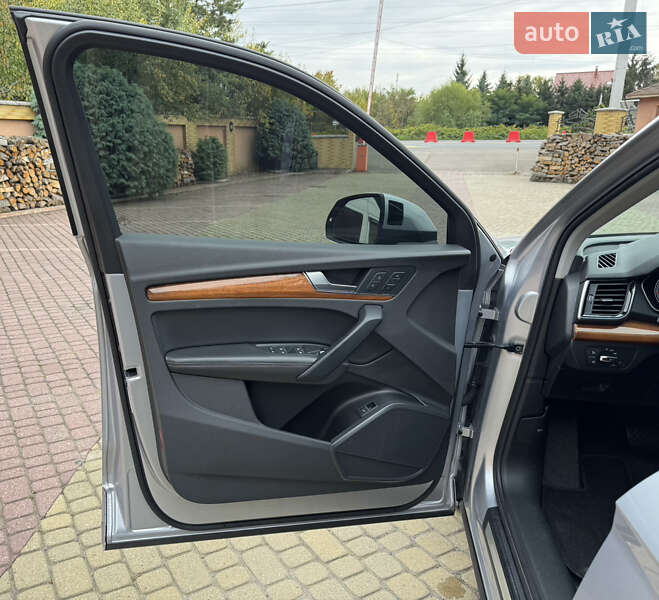 Внедорожник / Кроссовер Audi Q5 2021 в Мукачево