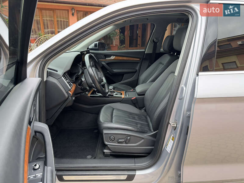 Внедорожник / Кроссовер Audi Q5 2021 в Мукачево