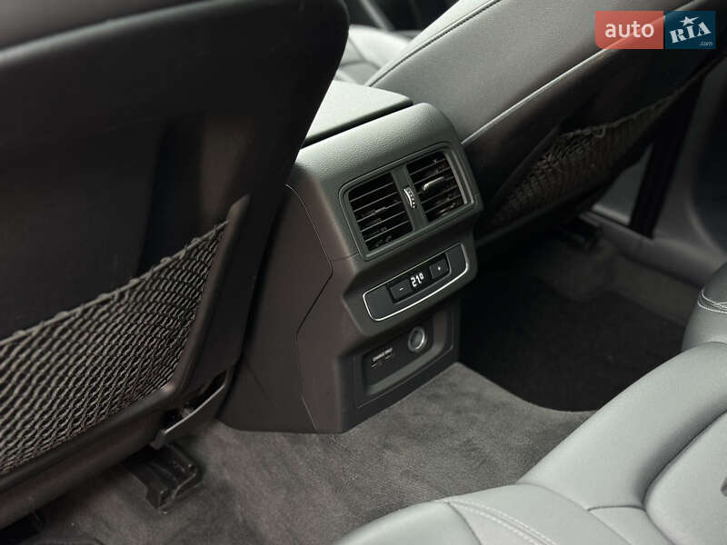 Внедорожник / Кроссовер Audi Q5 2021 в Мукачево