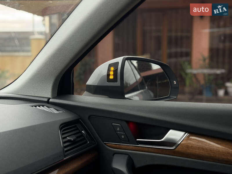 Внедорожник / Кроссовер Audi Q5 2021 в Мукачево