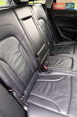 Позашляховик / Кросовер Audi Q5 2012 в  фото 45 Позашляховик / Кросовер Audi Q5 2012 в