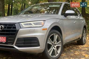 Позашляховик / Кросовер Audi Q5 2018 в 