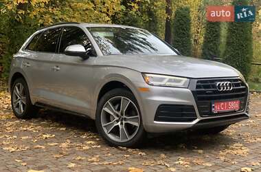 Позашляховик / Кросовер Audi Q5 2018 в 