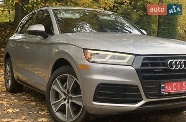 Позашляховик / Кросовер Audi Q5 2018 в 