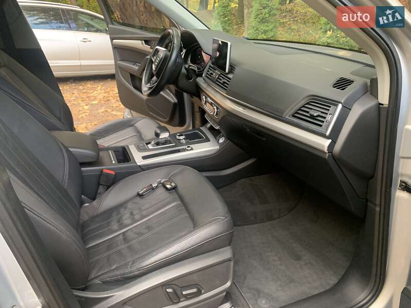 Внедорожник / Кроссовер Audi Q5 2018 в Дрогобыче