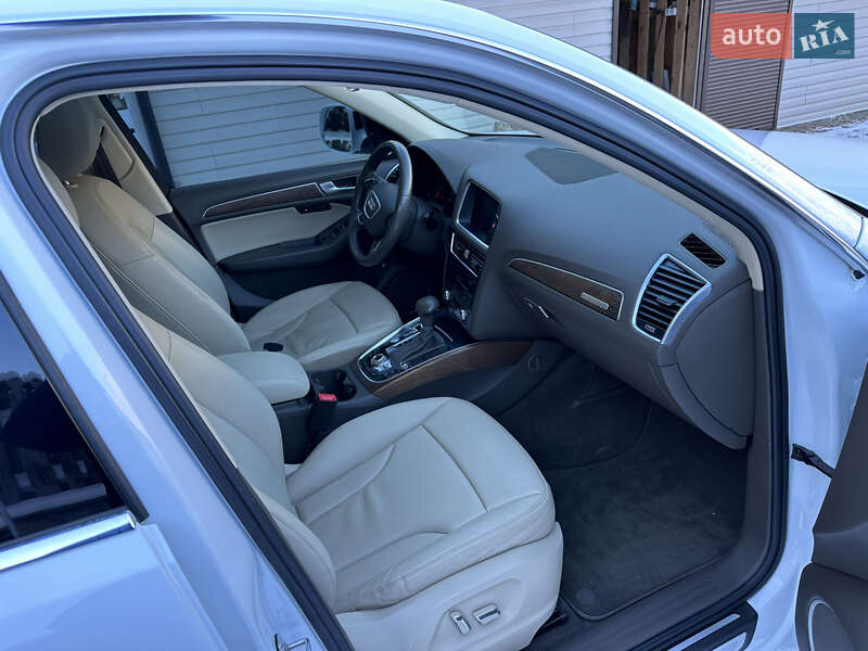 Внедорожник / Кроссовер Audi Q5 2013 в Ивано-Франковске