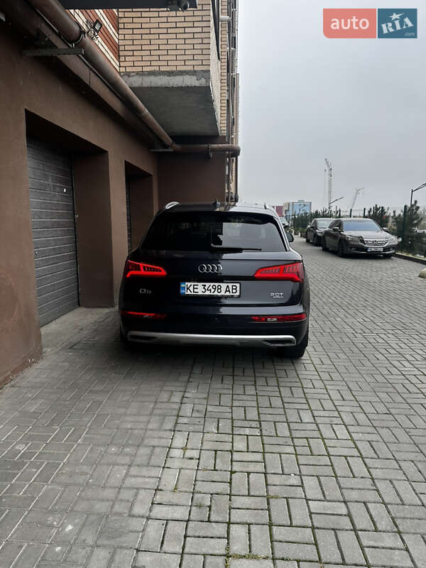 Позашляховик / Кросовер Audi Q5 2017 в Дніпрі