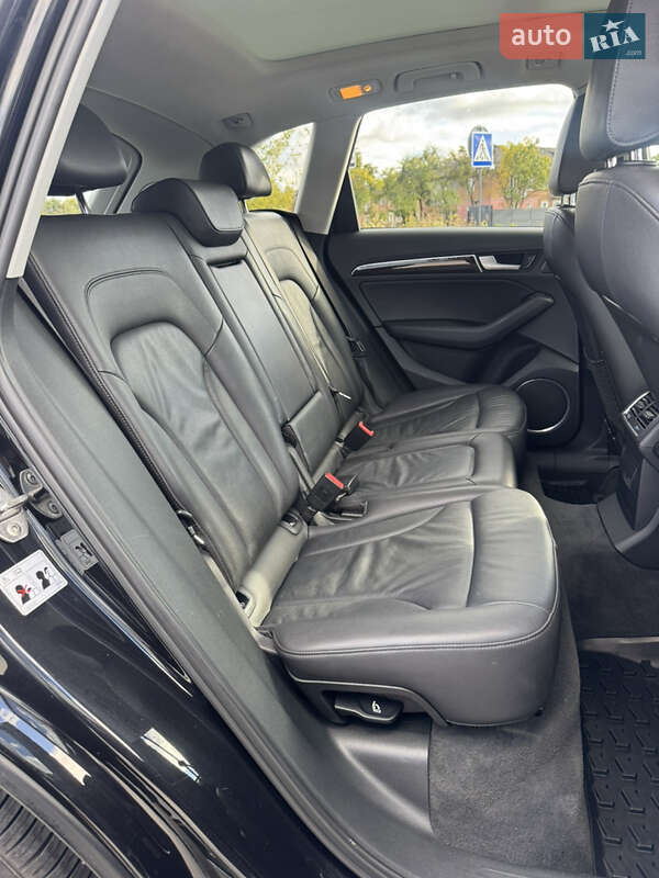 Позашляховик / Кросовер Audi Q5 2014 в Луцьку