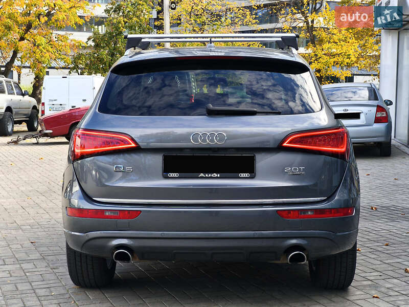Позашляховик / Кросовер Audi Q5 2015 в Дніпрі