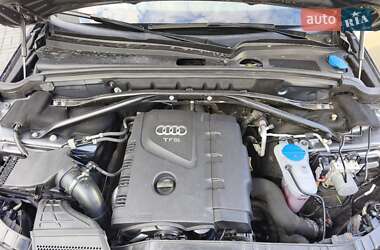 Внедорожник / Кроссовер Audi Q5 2015 в 