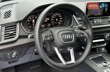 Внедорожник / Кроссовер Audi Q5 2018 в 