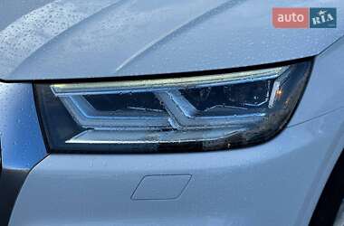Внедорожник / Кроссовер Audi Q5 2018 в 