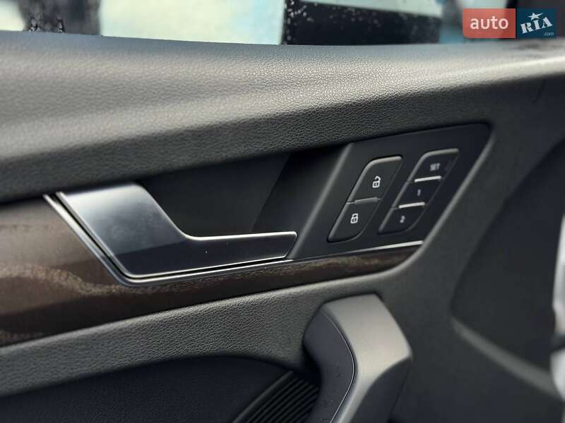 Позашляховик / Кросовер Audi Q5 2018 в Рівному