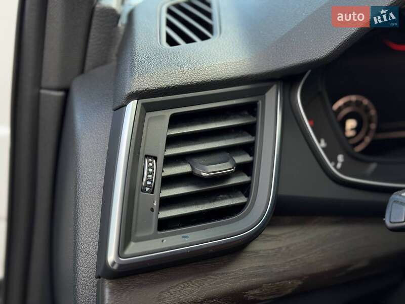 Позашляховик / Кросовер Audi Q5 2018 в Рівному