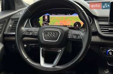 Внедорожник / Кроссовер Audi Q5 2018 в 