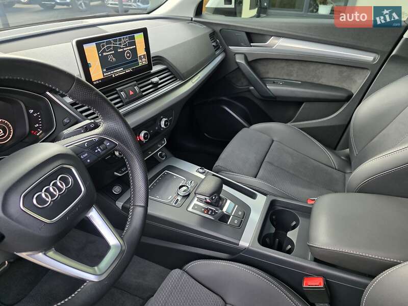 Внедорожник / Кроссовер Audi Q5 2017 в Коломые