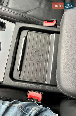 Позашляховик / Кросовер Audi Q5 2020 в 