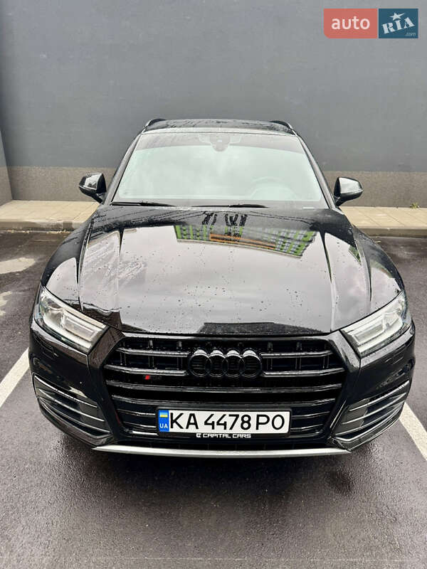 Внедорожник / Кроссовер Audi Q5 2020 в Киеве