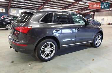 Позашляховик / Кросовер Audi Q5 2015 в  фото 3 Позашляховик / Кросовер Audi Q5 2015 в