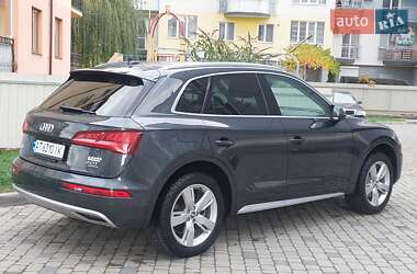 Позашляховик / Кросовер Audi Q5 2018 в 