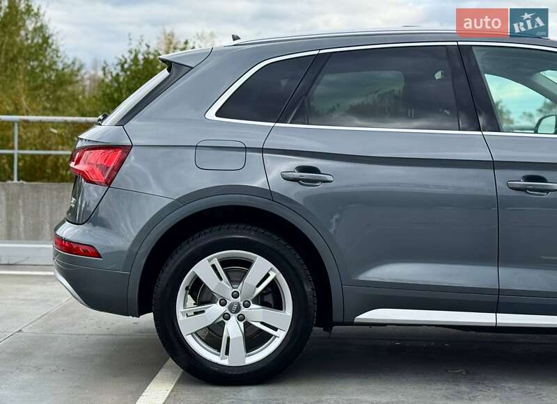 Позашляховик / Кросовер Audi Q5 2018 в Києві
