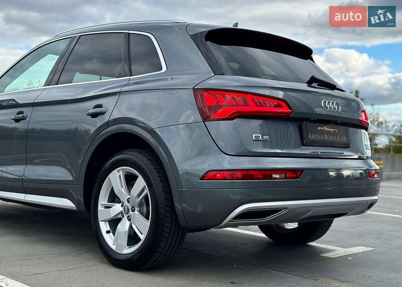 Позашляховик / Кросовер Audi Q5 2018 в Києві
