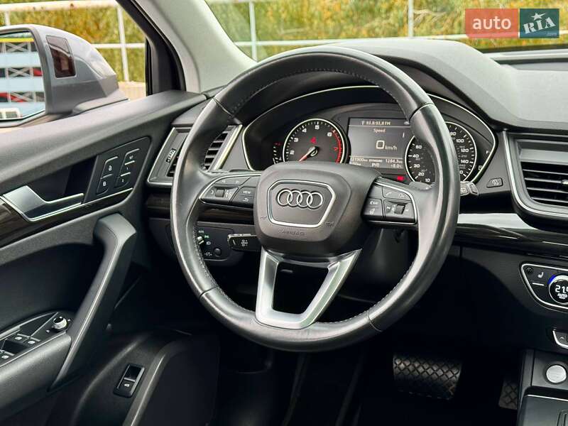 Позашляховик / Кросовер Audi Q5 2018 в Києві