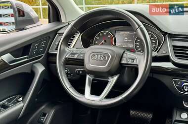 Внедорожник / Кроссовер Audi Q5 2018 в 