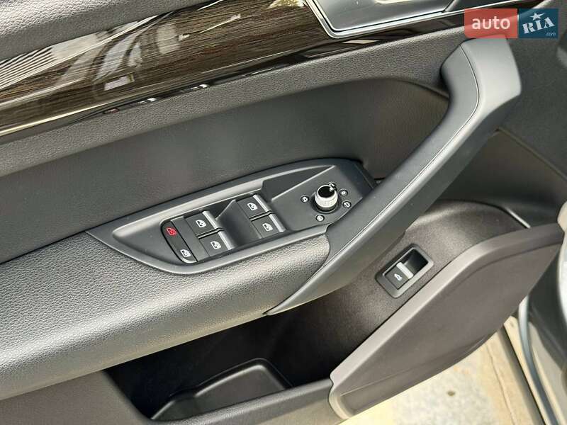 Позашляховик / Кросовер Audi Q5 2018 в Києві