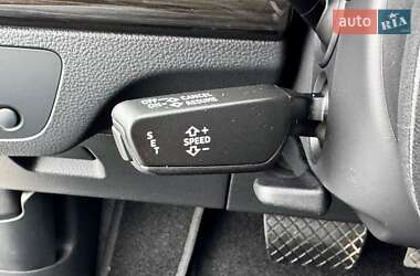 Внедорожник / Кроссовер Audi Q5 2018 в 
