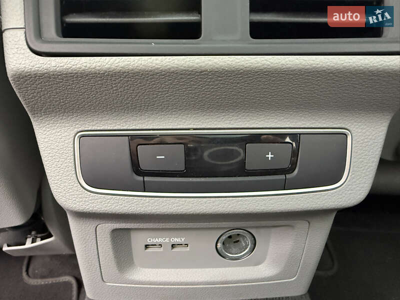 Позашляховик / Кросовер Audi Q5 2022 в Стрию
