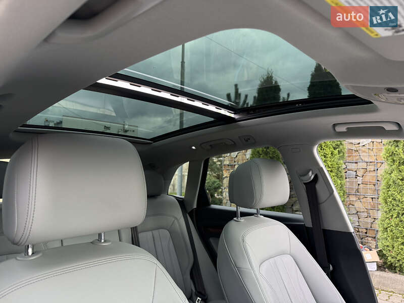 Позашляховик / Кросовер Audi Q5 2022 в Стрию