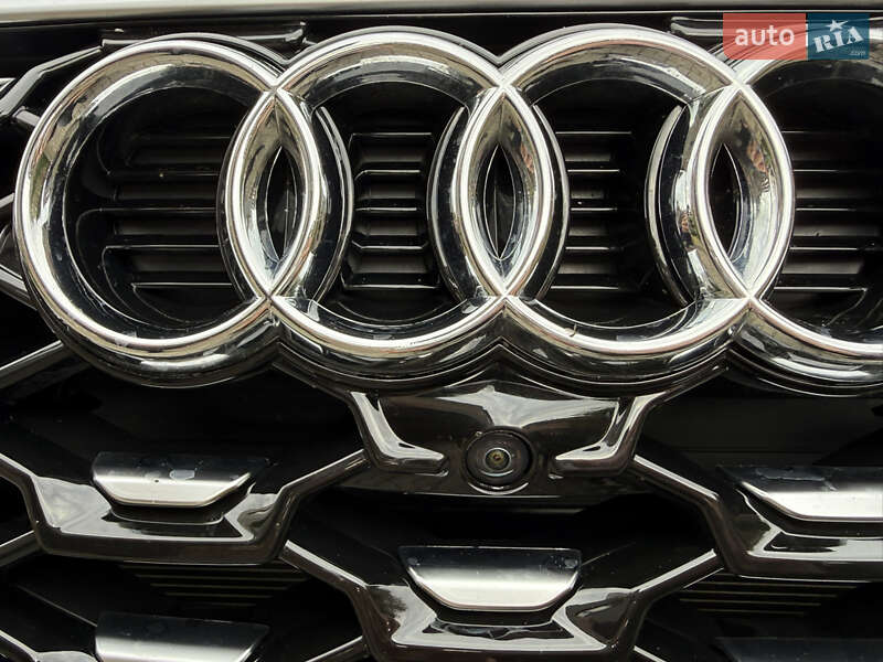 Позашляховик / Кросовер Audi Q5 2022 в Стрию