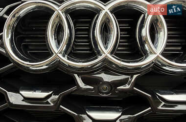 Внедорожник / Кроссовер Audi Q5 2022 в 
