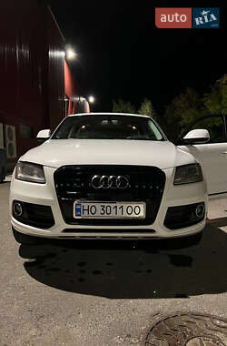 Внедорожник / Кроссовер Audi Q5 2016 в 