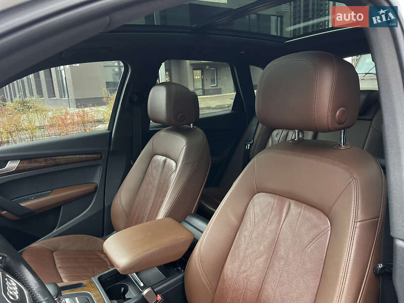 Позашляховик / Кросовер Audi Q5 2017 в Києві фото 25 Позашляховик / Кросовер Audi Q5 2017 в Києві
