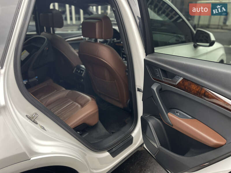 Позашляховик / Кросовер Audi Q5 2017 в Києві фото 30 Позашляховик / Кросовер Audi Q5 2017 в Києві