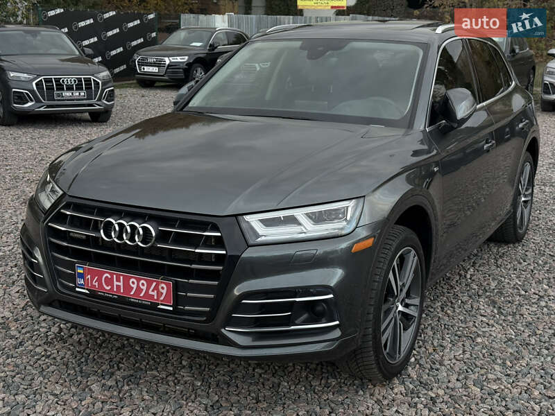 Позашляховик / Кросовер Audi Q5 2020 в Києві