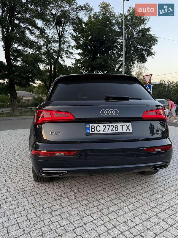 Позашляховик / Кросовер Audi Q5 2020 в Львові