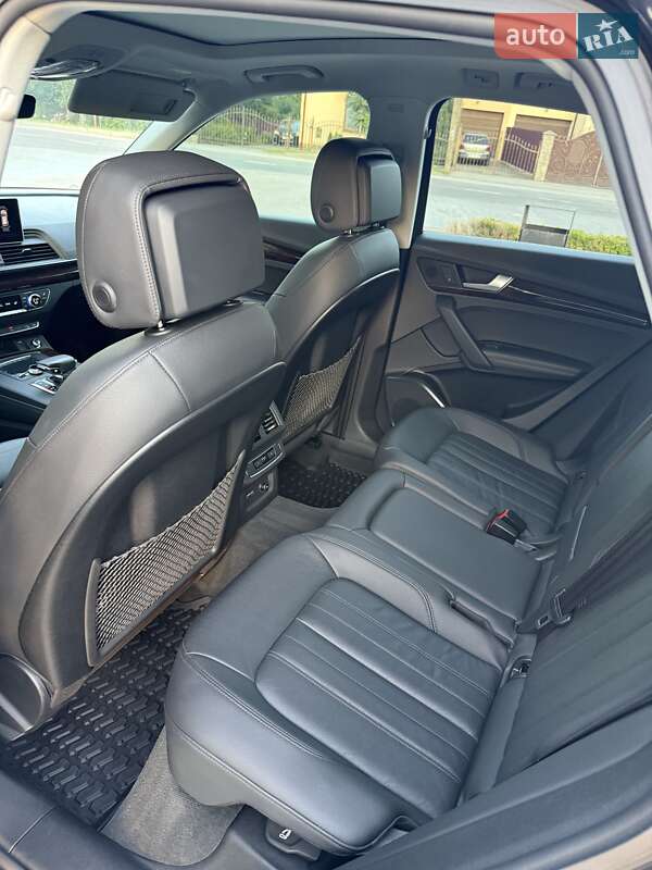 Позашляховик / Кросовер Audi Q5 2020 в Львові