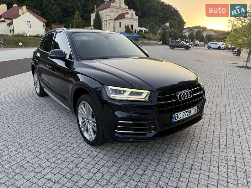 Позашляховик / Кросовер Audi Q5 2020 в Львові
