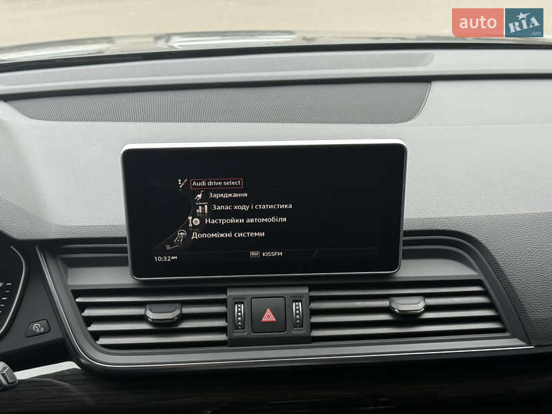 Позашляховик / Кросовер Audi Q5 2020 в Києві