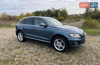 Позашляховик / Кросовер Audi Q5 2016 в 