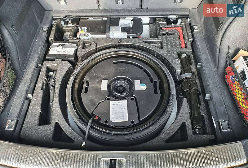 Позашляховик / Кросовер Audi Q5 2017 в Львові