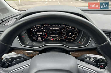 Позашляховик / Кросовер Audi Q5 2019 в 