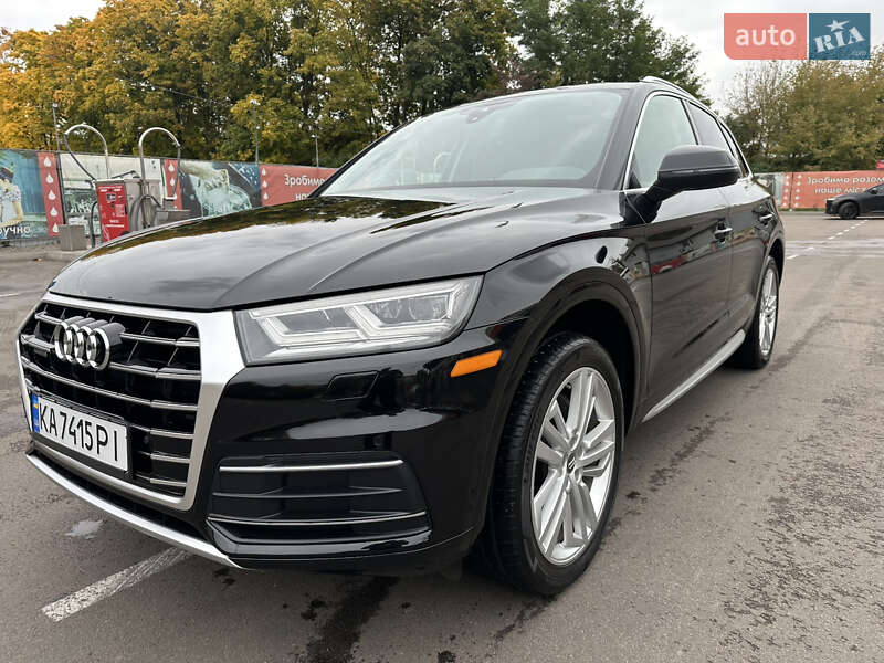 Позашляховик / Кросовер Audi Q5 2019 в Києві