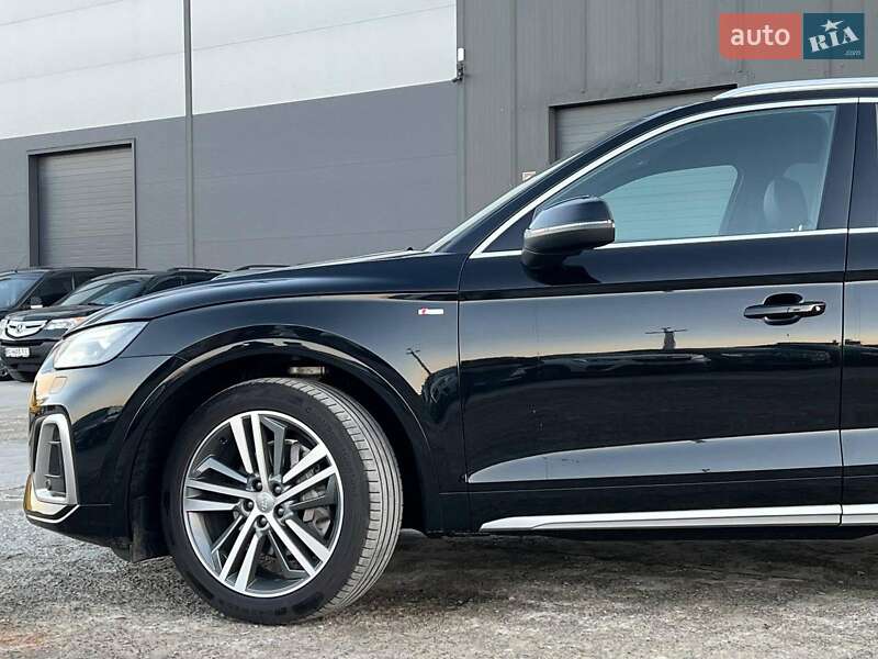 Внедорожник / Кроссовер Audi Q5 2022 в Львове