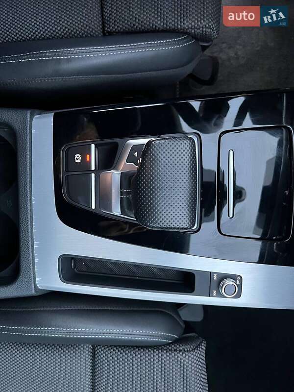Внедорожник / Кроссовер Audi Q5 2022 в Львове