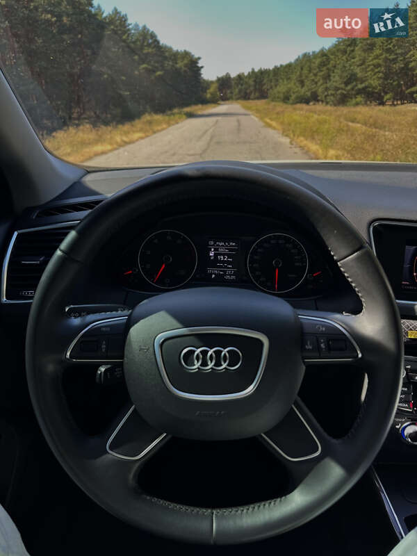 Внедорожник / Кроссовер Audi Q5 2014 в Кременчуге