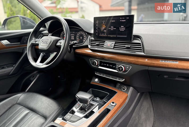 Внедорожник / Кроссовер Audi Q5 2020 в Львове